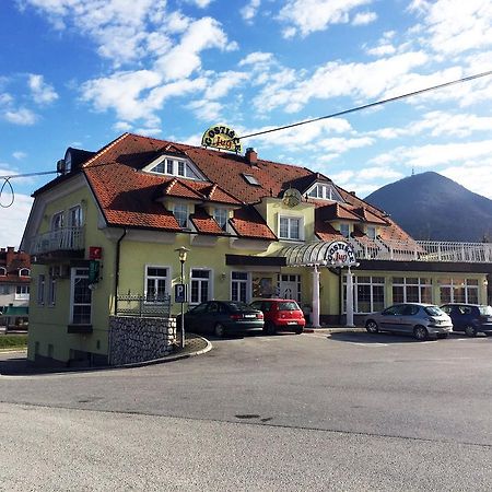 Guesthouse Jug Blato エクステリア 写真