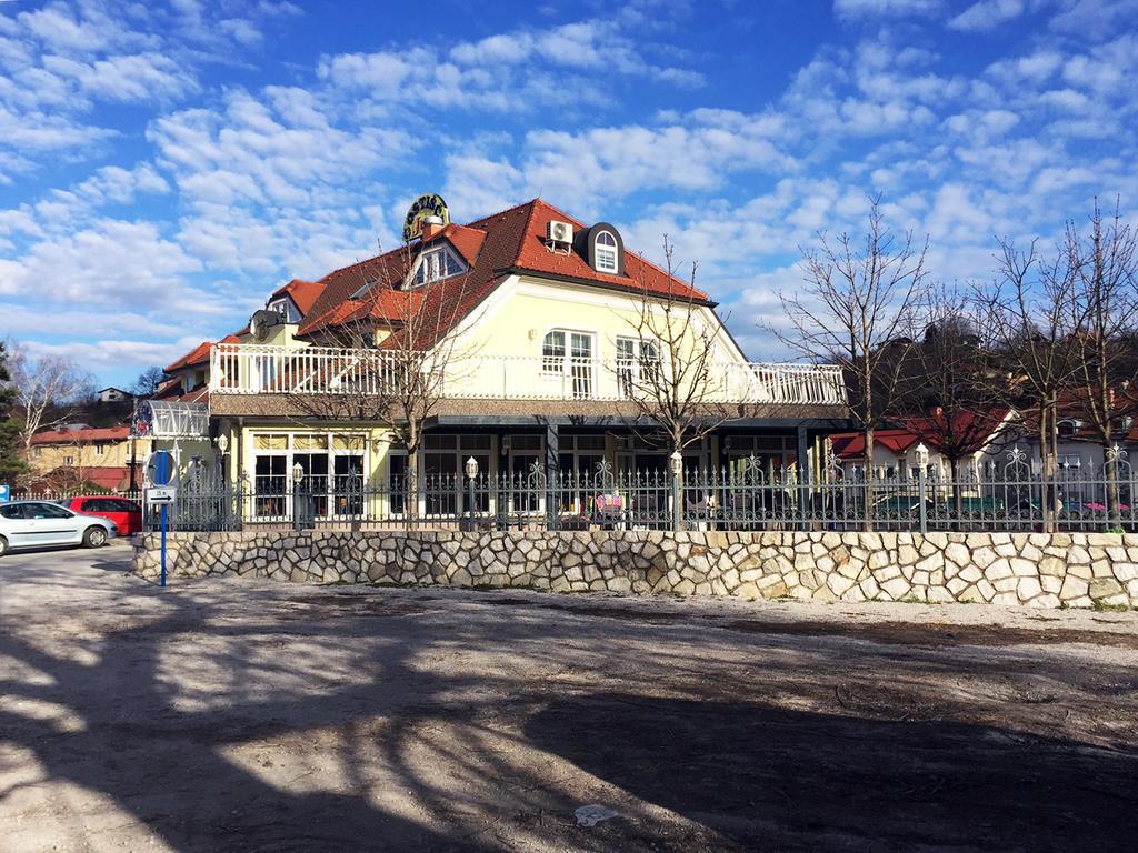 Guesthouse Jug Blato エクステリア 写真