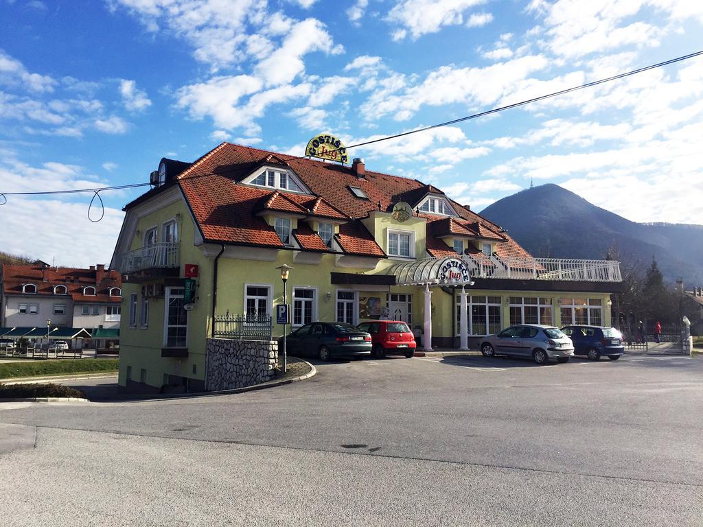 Guesthouse Jug Blato エクステリア 写真