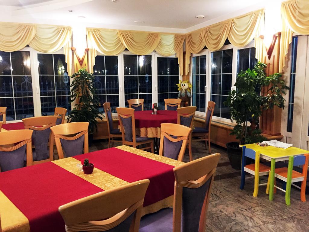 Guesthouse Jug Blato エクステリア 写真